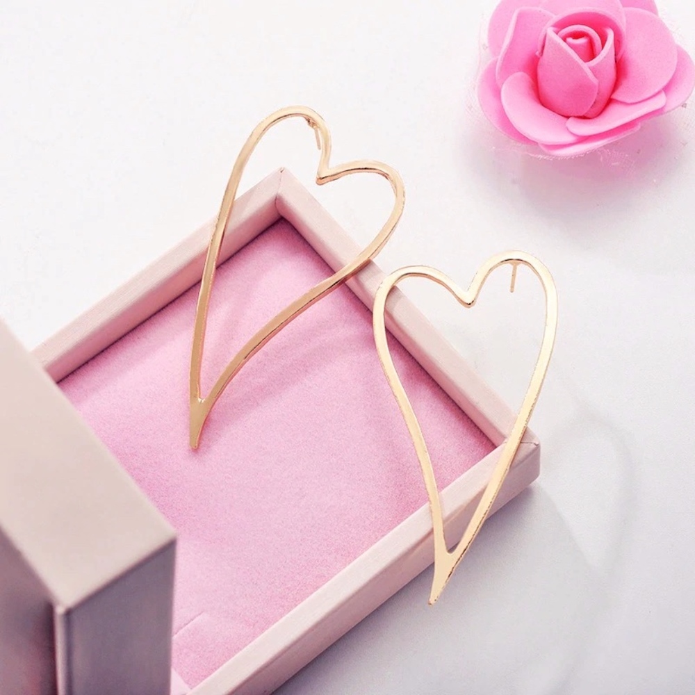 'Wish' Gold Cartoon Drawn Heart Shaped Earrings - Picture 5 of 5